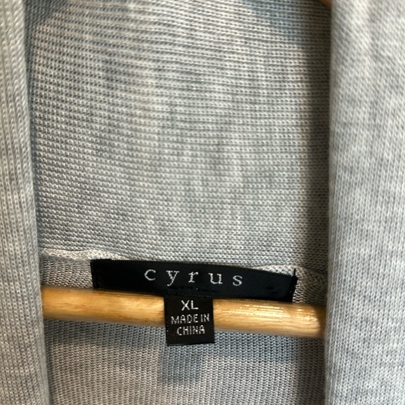 Gray lightweight casual cardigan (XL) - Picture 1 of 5